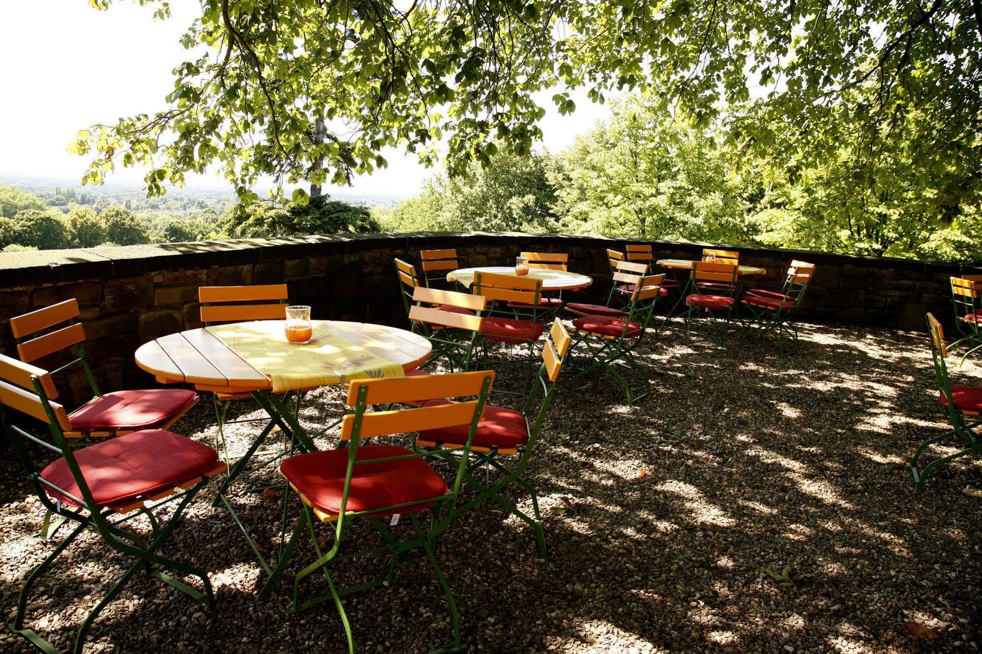 Kardinal Schulte Haus Hotel Bergisch Gladbach Exterior photo